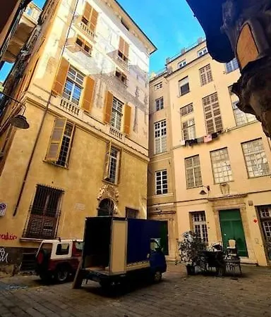 Casa Tasia شقة جنوة